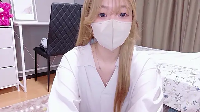 Riona H online show from 23, 5, 2026