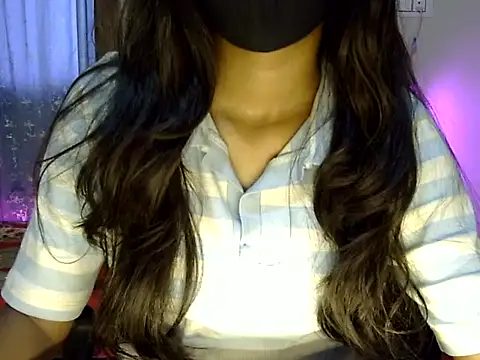 Snapshot of HEYY_SEXY_ chatting on 25, 5, 2026 HEYY SEXY online show from 25, 5, 2026