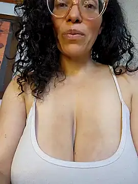 LUCI LOVE online show from 18, 12, 2024