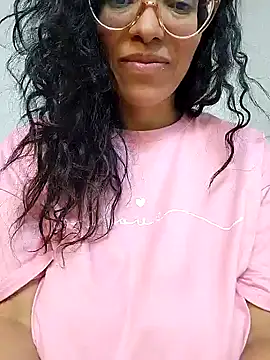 LUCI LOVE online show from 25, 1, 2025