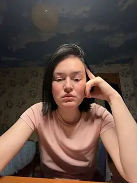 QueenNensyx online show from 22, 5, 2026