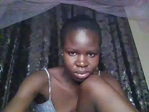 Snapshot of small_diva chatting on 12, 7, 2026 small diva online show from 12, 7, 2026