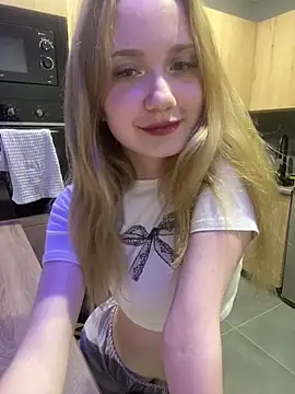 Snapshot of MiraNight chatting on 31, 5, 2026 MiraNight online show from 31, 5, 2026