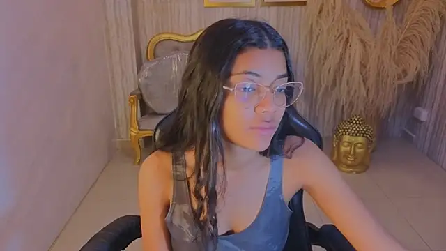valentina gomez s online show from 30, 6, 2026