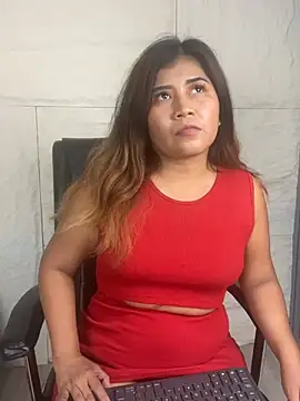 LyraMilano online show from 15, 6, 2026