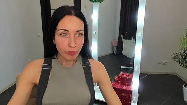 BouncySweety online show from 14, 12, 2024