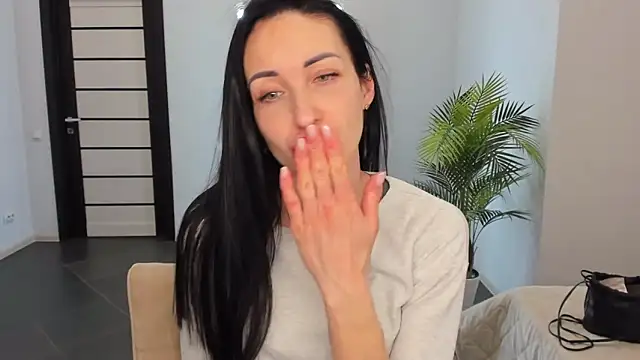 BouncySweety online show from 25, 1, 2025