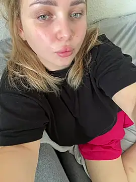kira235 online show from 1, 8, 2026