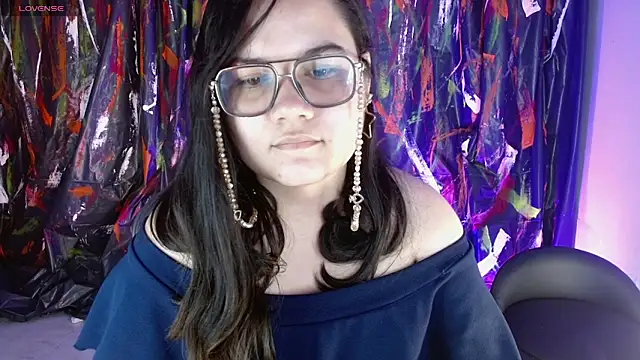 Snapshot of Miss__cherry_ chatting on 27, 5, 2026 Miss cherry online show from 27, 5, 2026