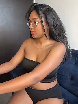 Snapshot of IamBlackmoon chatting on 3, 7, 2026 IamBlackmoon online show from 3, 7, 2026