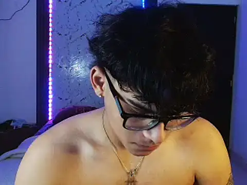 Mr yisuzz online show from 6, 6, 2026