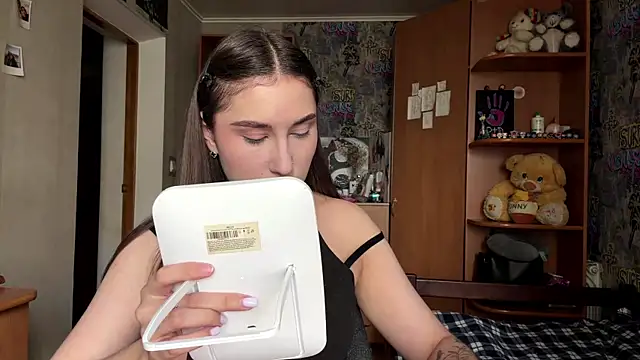 HoneyKittyk online show from 16, 6, 2026