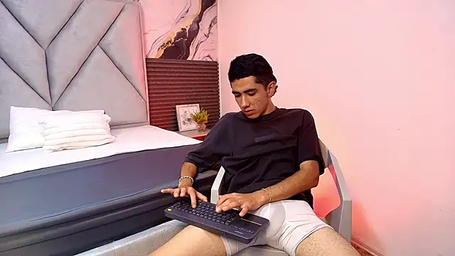 Snapshot of Isaacxsam_ chatting on 26, 5, 2026 Isaacxsam online show from 26, 5, 2026