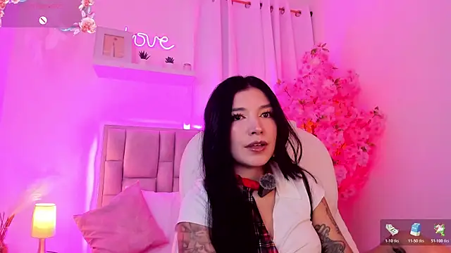 Isis waifu  online show from 27, 5, 2026