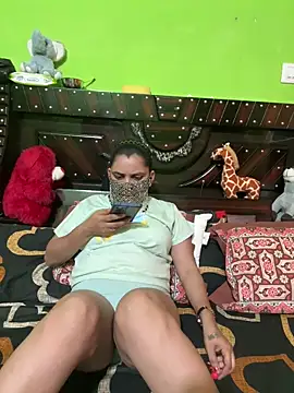 Snapshot of Curvy_shivani chatting on 8, 6, 2026 Curvy shivani online show from 8, 6, 2026