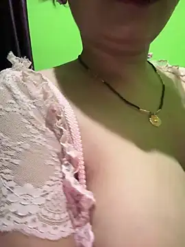 Snapshot of Curvy_shivani chatting on 19, 6, 2026 Curvy shivani online show from 19, 6, 2026