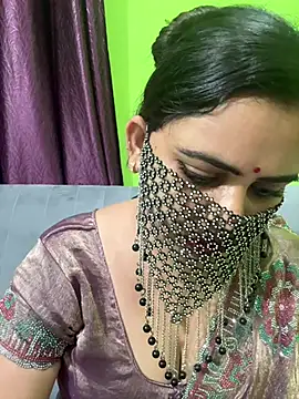 Snapshot of Curvy_shivani chatting on 12, 7, 2026 Curvy shivani online show from 12, 7, 2026