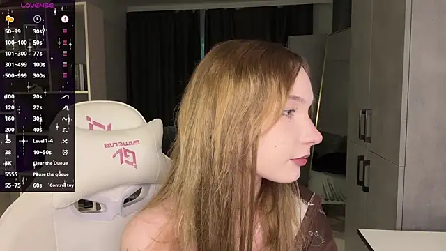 OpheliaVoss online show from 14, 7, 2026