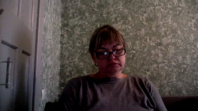 Snapshot of Empress211 chatting on 1, 6, 2026 Empress211 online show from 1, 6, 2026
