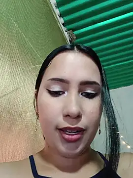 shantall cute online show from 17, 6, 2026