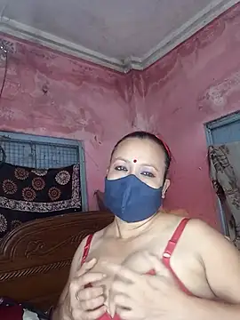 MoonLusty online show from 7, 6, 2026