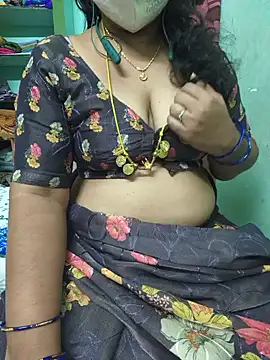 Snapshot of Tamil-kaviya98 chatting on 24, 7, 2026 Tamil-kaviya98 online show from 24, 7, 2026