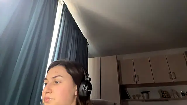 Snapshot of CameTruce chatting on 8, 6, 2026 CameTruce online show from 8, 6, 2026