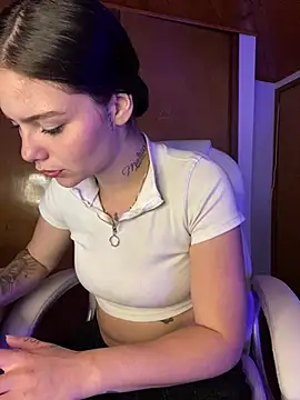 Snapshot of Maia_afrodita chatting on 10, 6, 2026 Maia afrodita online show from 10, 6, 2026