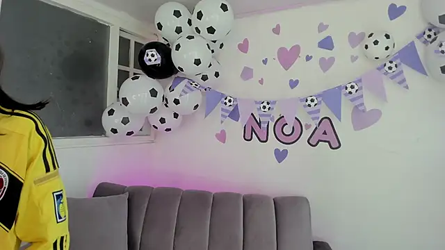 Snapshot of Noa_bunny_ chatting on 12, 6, 2026 Noa bunny online show from 12, 6, 2026