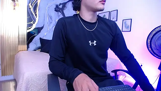 OliverMorgan66 online show from 23, 6, 2026