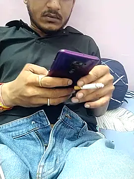 Dakuu A online show from 14, 7, 2026