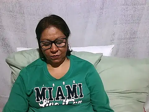 IndianSexyMilf69 online show from 22, 6, 2026