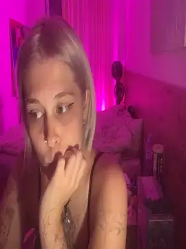 Ella Bloom online show from 28, 5, 2026