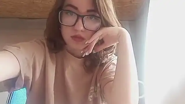 OliviaMoment online show from 14, 6, 2026