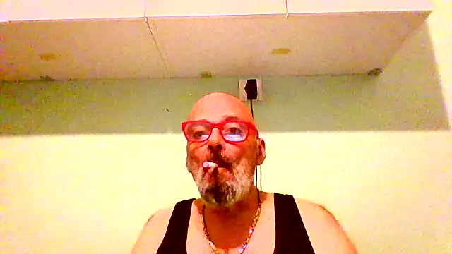 Snapshot of efthimis11 chatting on 30, 5, 2026 efthimis11 online show from 30, 5, 2026
