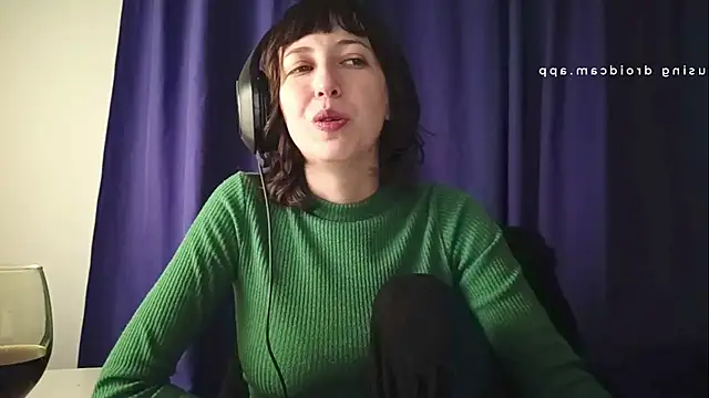 Snapshot of Julixta chatting on 5, 7, 2026 Julixta online show from 5, 7, 2026