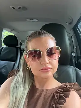 szexicicamica online show from 18, 6, 2026
