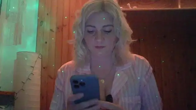 LunaaKiss online show from 3, 6, 2026