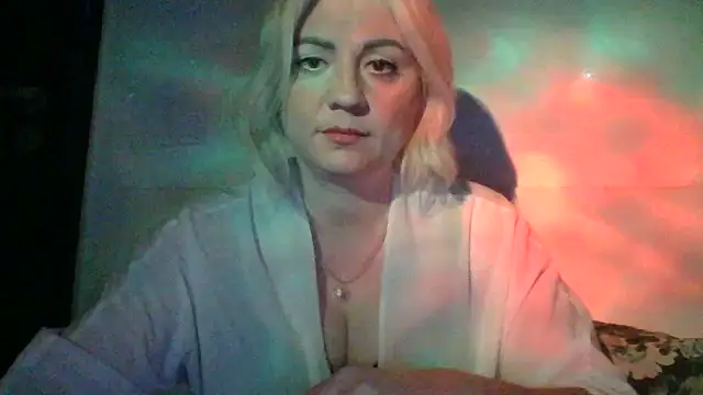 LunaaKiss online show from 8, 6, 2026