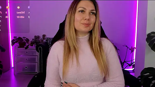 Snapshot of LindaWhite_ chatting on 23, 2, 2025 LindaWhite online show from 23, 2, 2025