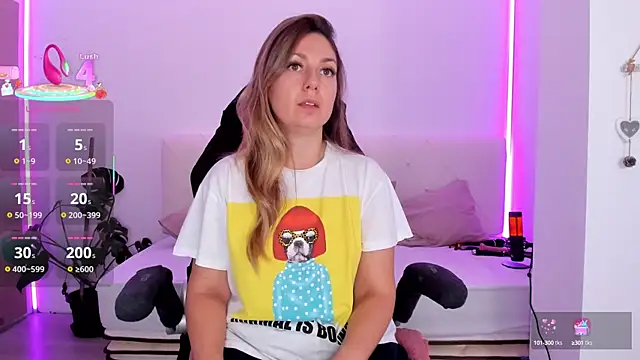 Snapshot of LindaWhite_ chatting on 15, 10, 2025 LindaWhite online show from 15, 10, 2025