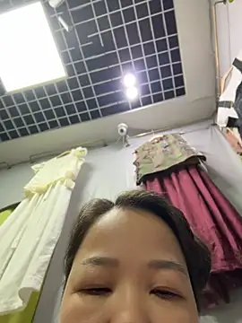 honghong mother online show from 26, 6, 2026