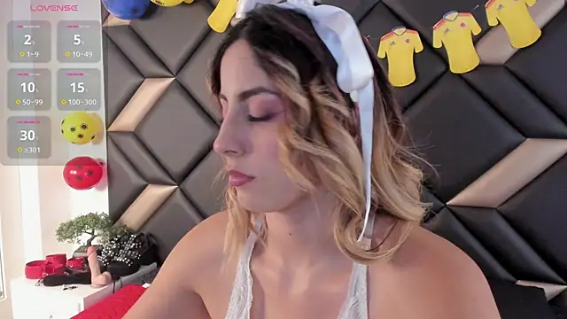 AdrianaHarlow online show from 8, 7, 2026
