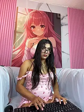 Snapshot of Holly_Watson_ chatting on 11, 7, 2026 Holly Watson online show from 11, 7, 2026