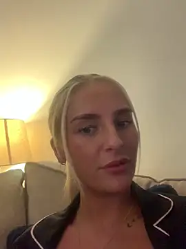 Snapshot of Millymae_ chatting on 12, 6, 2026 Millymae online show from 12, 6, 2026