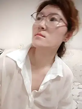 Snapshot of gaoyan880526 chatting on 17, 6, 2026 gaoyan880526 online show from 17, 6, 2026