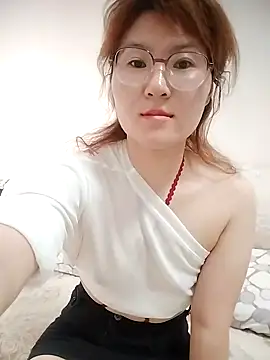 Snapshot of gaoyan880526 chatting on 21, 6, 2026 gaoyan880526 online show from 21, 6, 2026
