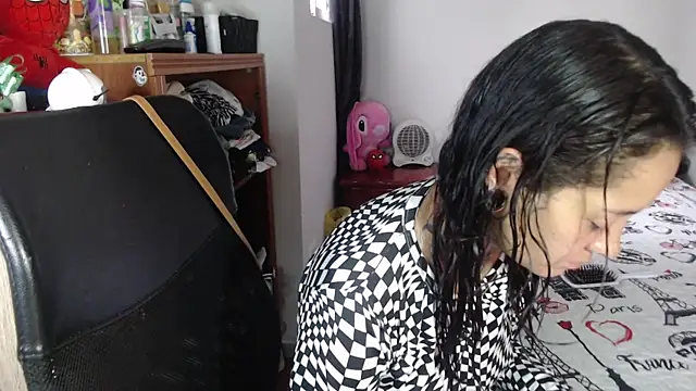 Snapshot of hanya23_ chatting on 19, 6, 2026 hanya23 online show from 19, 6, 2026