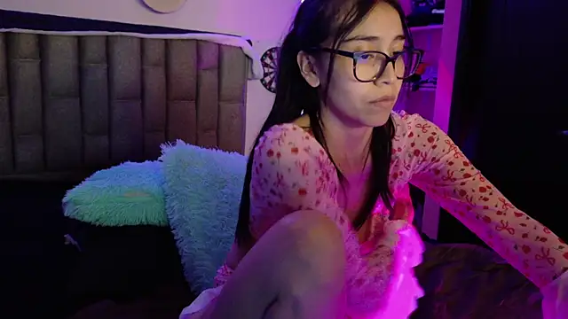 BurbujaXoxo online show from 8, 6, 2026