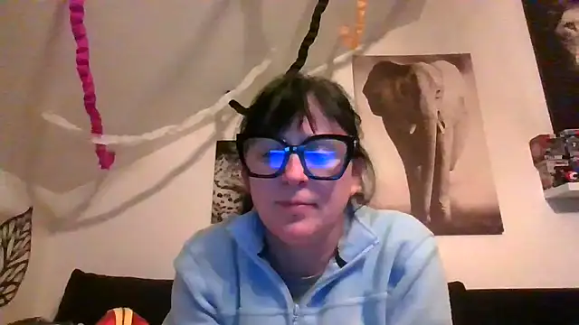 Snapshot of sexujuly88 chatting on 23, 4, 2026 sexujuly88 online show from 23, 4, 2026